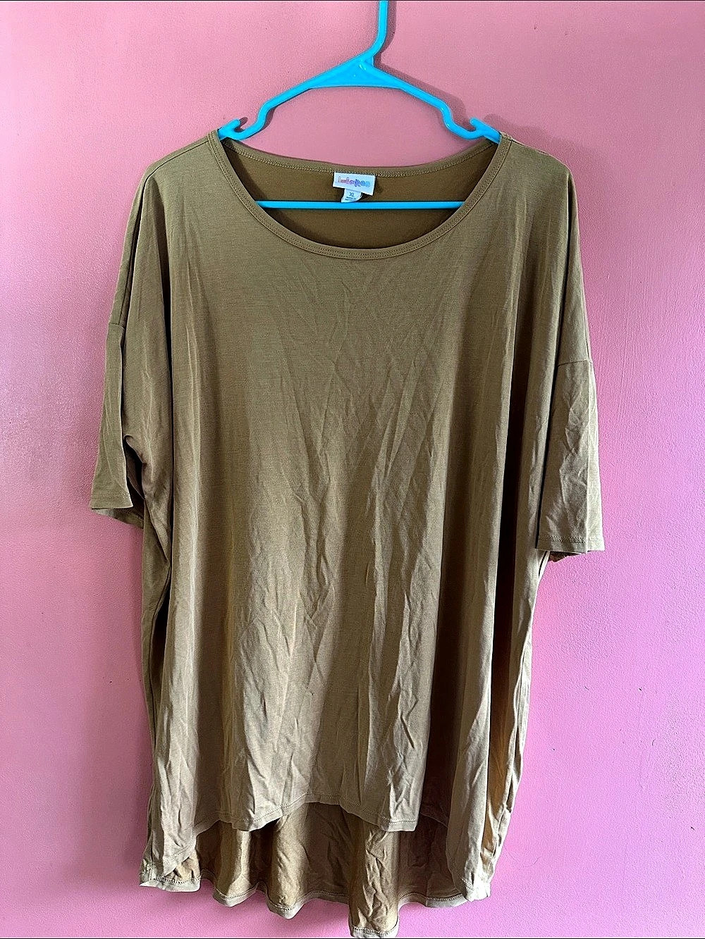 LuLaRoe Classic T Short Sleeve Top in Brown Size XL mustard color